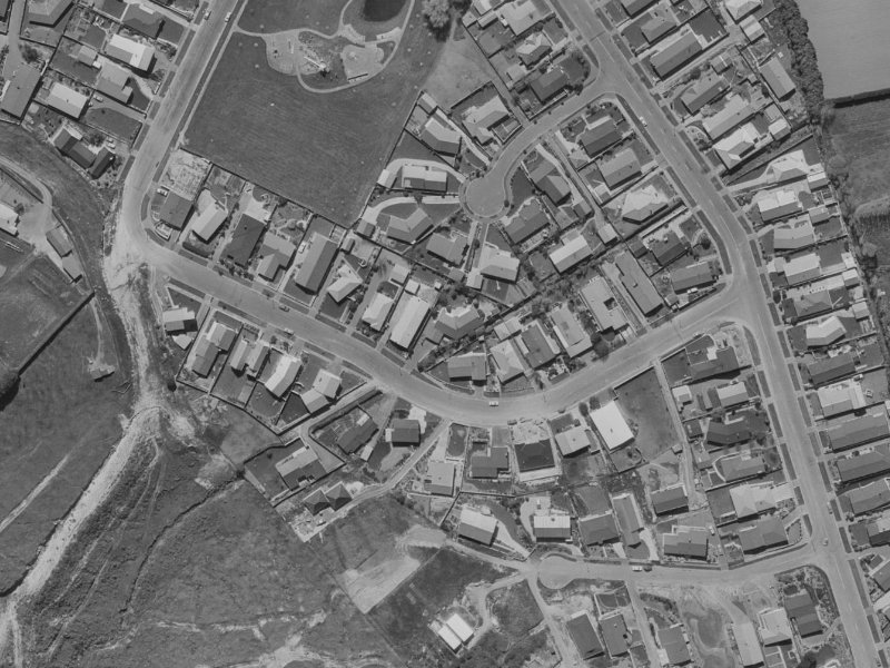12 Gunns Crescent from the air, 1970-1974