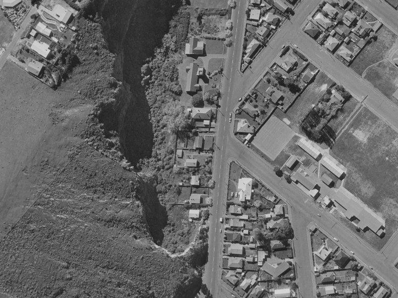 Wakefield Avenue from the air, 1970-1974