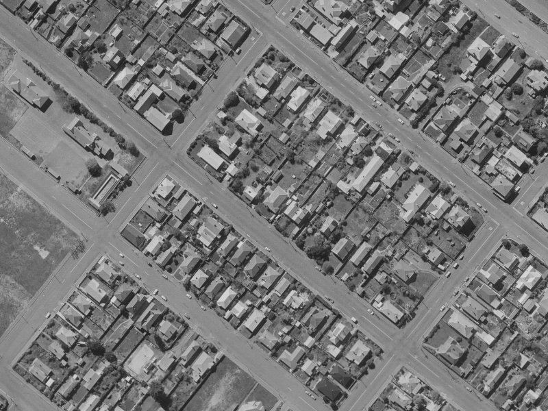 37 Wiggins Street from the air, 1970-1974