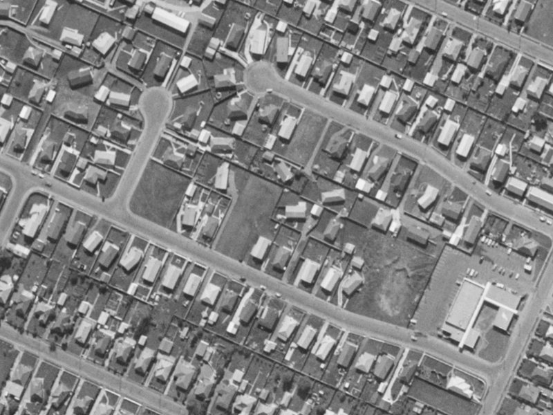 18 Balcairn Street from the air, 1970-1974