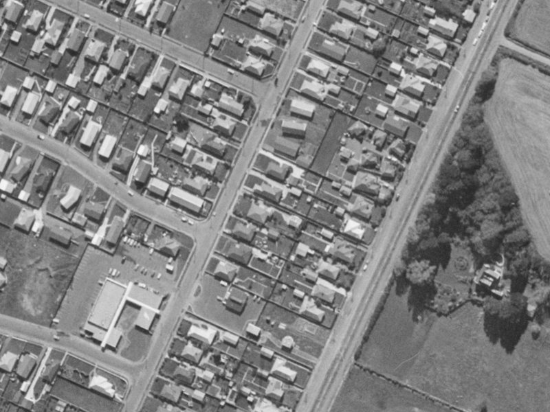 46 Ensign Street from the air, 1970-1974
