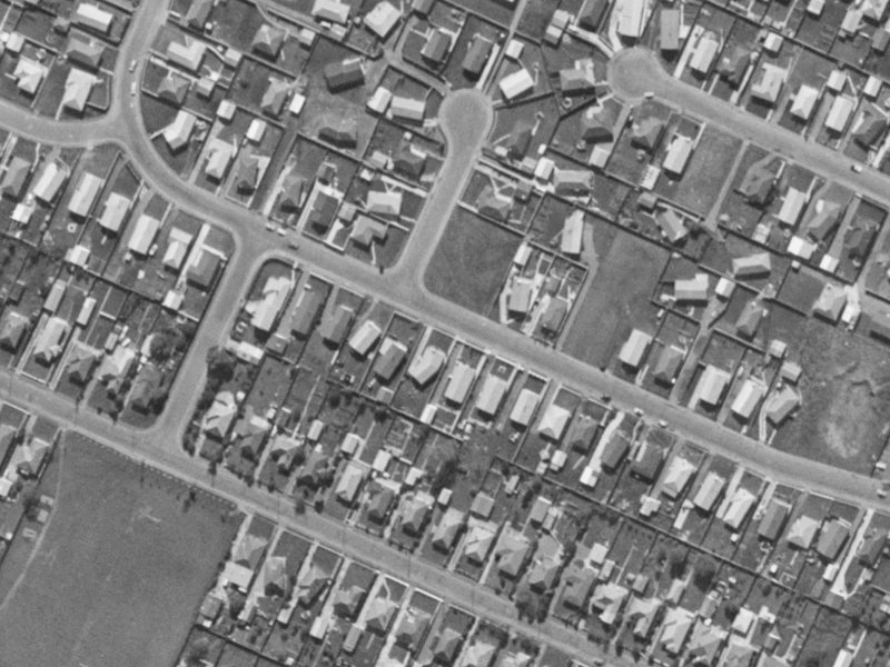31 Balcairn Street from the air, 1970-1974