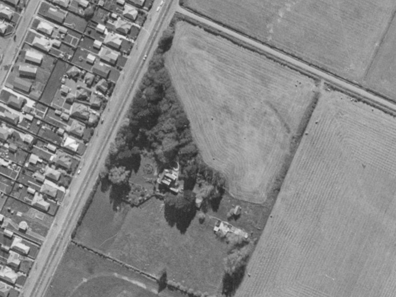 4 Old Red Barn Road from the air, 1970-1974