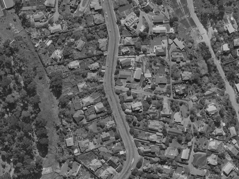 42 Hackthorne Road from the air, 1970-1974
