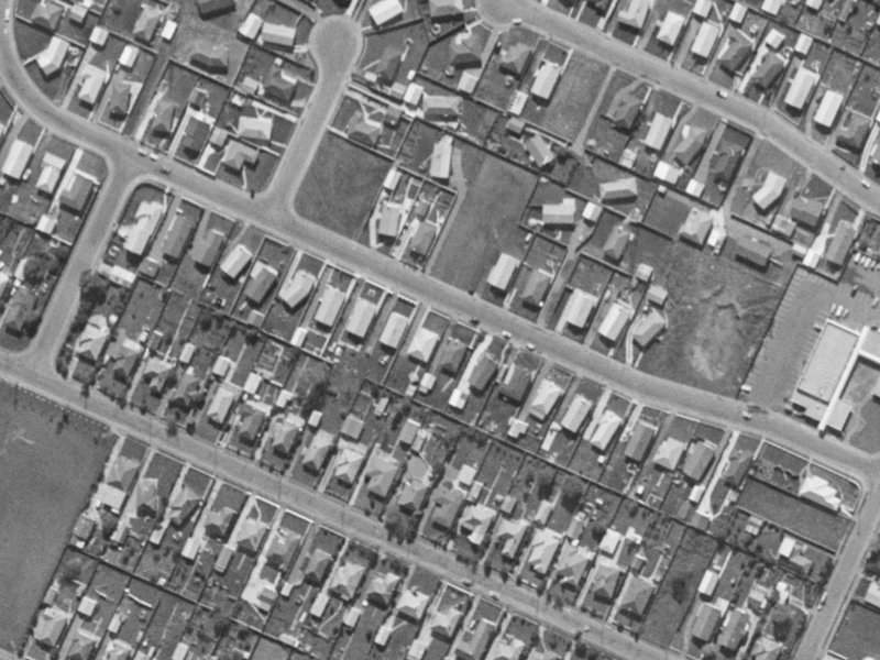 21 Balcairn Street from the air, 1970-1974