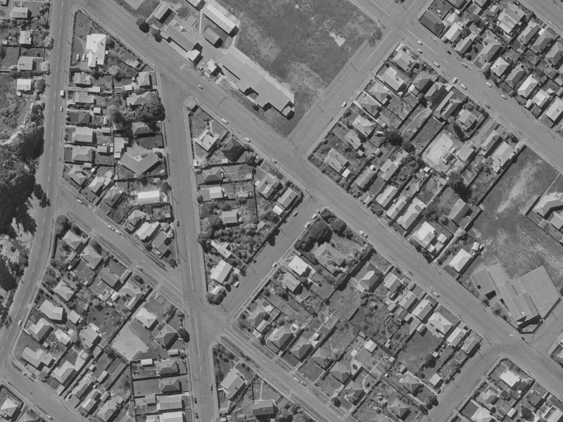 1 Thorpe Street from the air, 1970-1974