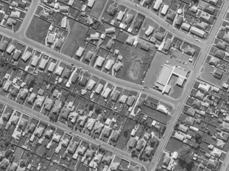 9 Balcairn Street from the air, 1970-1974