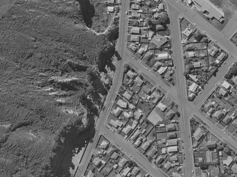 77 Wakefield Avenue from the air, 1970-1974