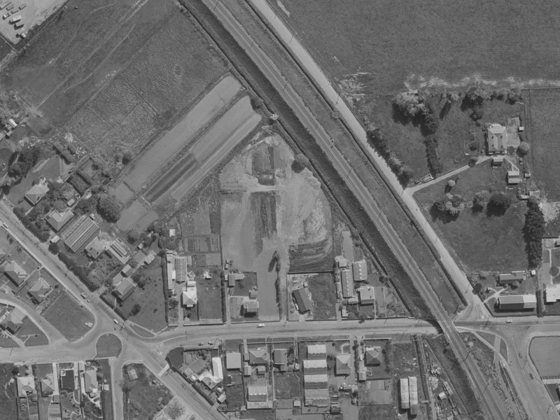 8/2 Pawaho Place from the air, 1970-1974