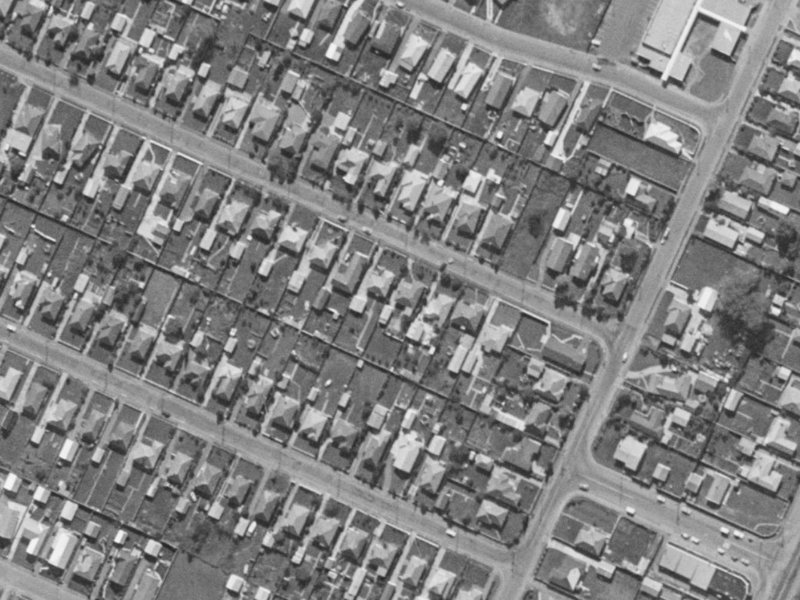 9 Checketts Avenue from the air, 1970-1974