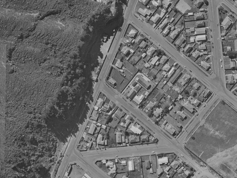 1 Campbell Street from the air, 1970-1974