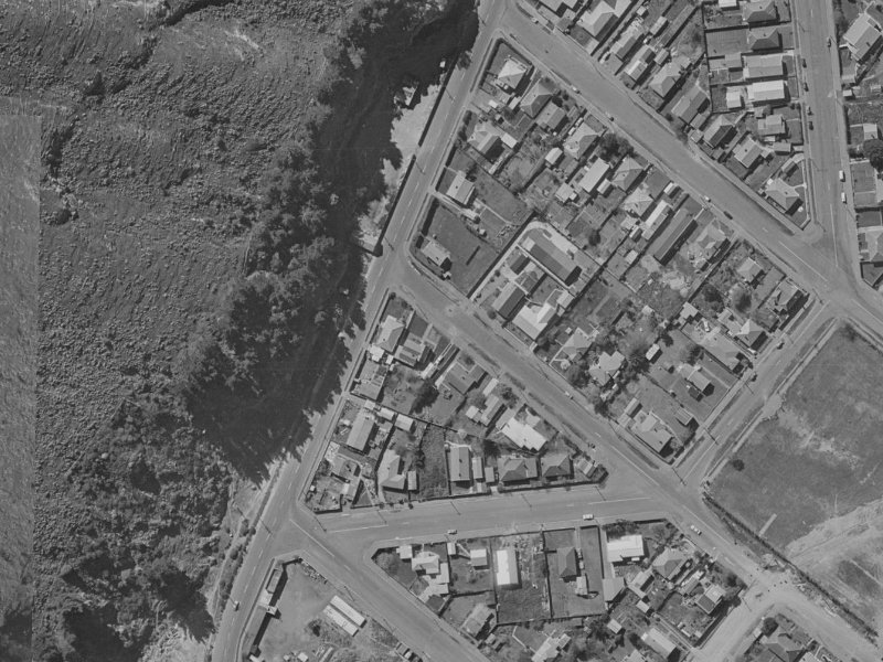 4 Campbell Street from the air, 1970-1974