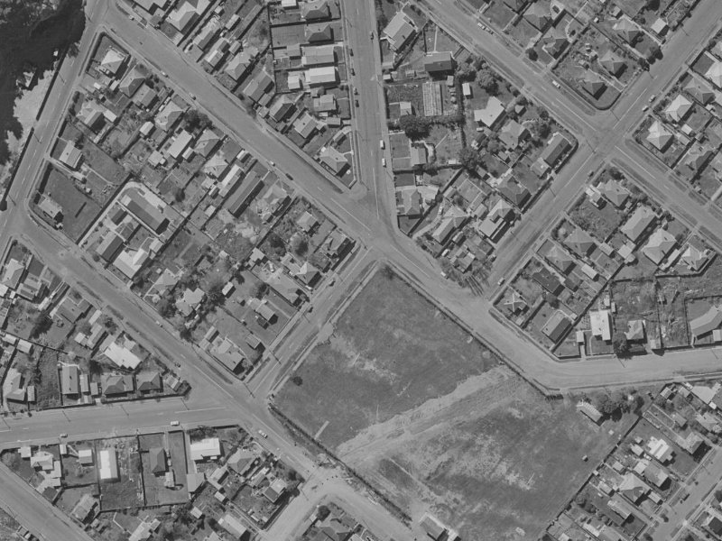 24 Denman Street from the air, 1970-1974