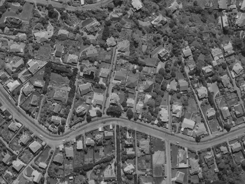 95 Hackthorne Road from the air, 1970-1974