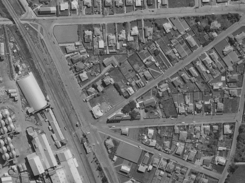 17 Flavell Street from the air, 1970-1974