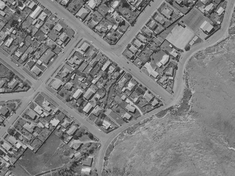 32A Heberden Avenue from the air, 1970-1974