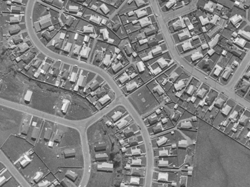 106E Wales Street from the air, 1970-1974