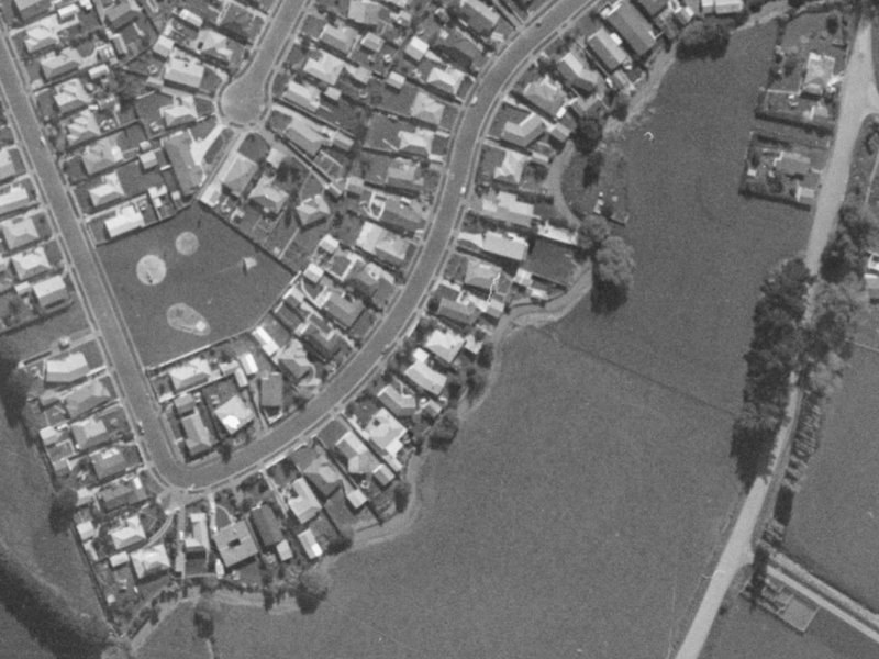 33 Waiau Street from the air, 1970-1974