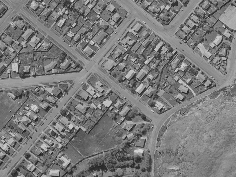 52 Arnold Street from the air, 1970-1974