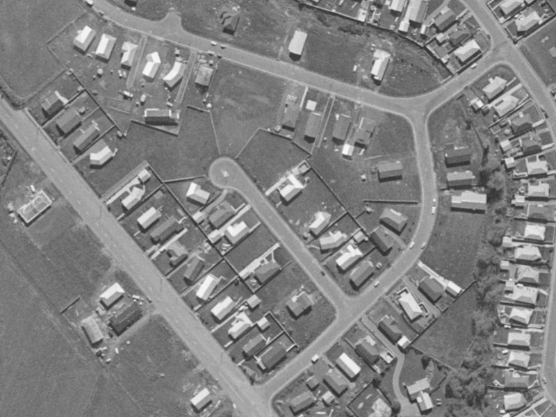 10 Birdling Place from the air, 1970-1974