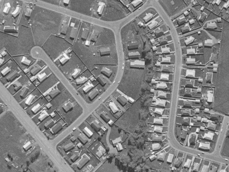 20 Oldham Crescent from the air, 1970-1974