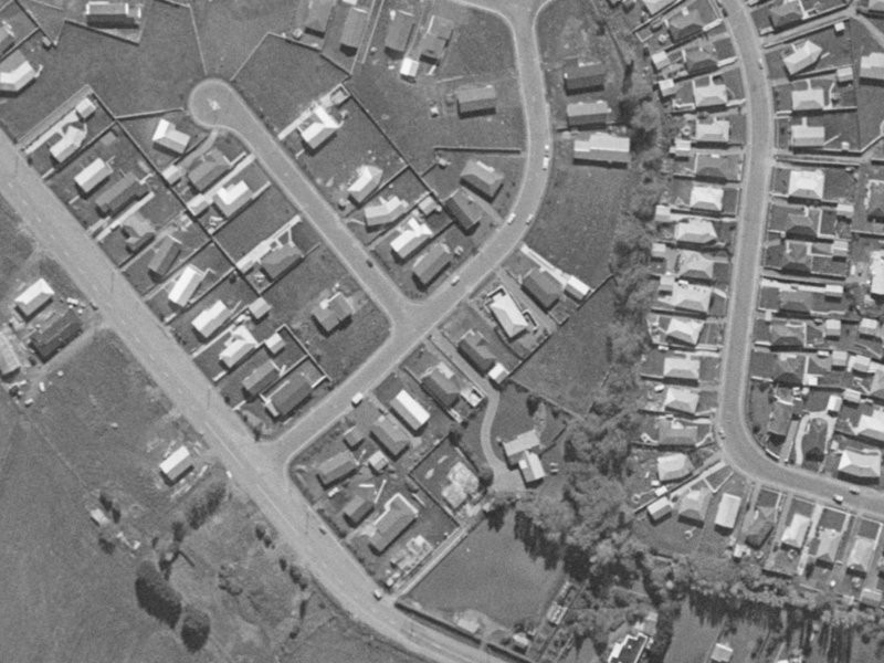 12 Oldham Crescent from the air, 1970-1974