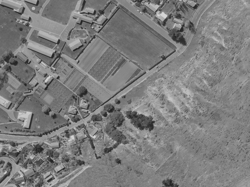 91 Heberden Avenue from the air, 1970-1974