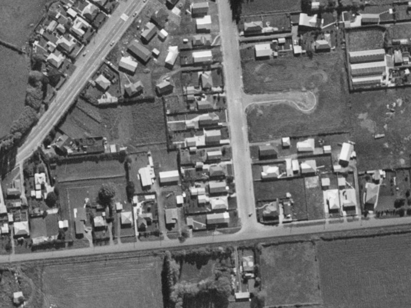 26 Larsens Road from the air, 1970-1974