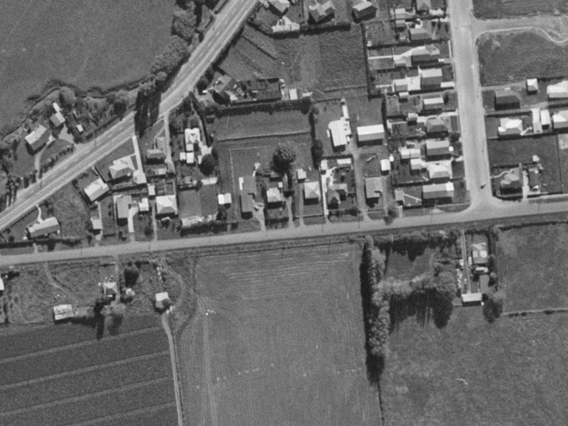 25 Glovers Road from the air, 1970-1974