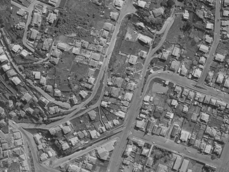 32 Jacksons Road from the air, 1970-1974