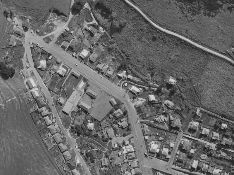 35 Voelas Road from the air, 1970-1974