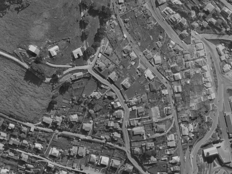 17 Bridle Path from the air, 1970-1974