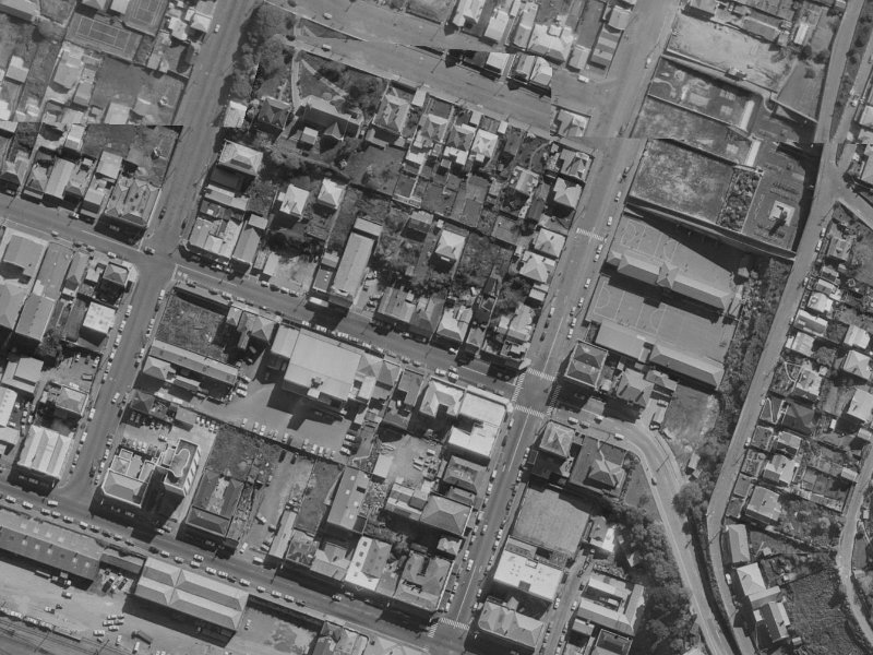 12 London Street from the air, 1970-1974