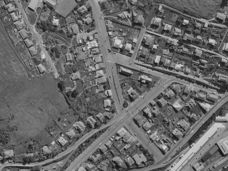 17 Voelas Road from the air, 1970-1974