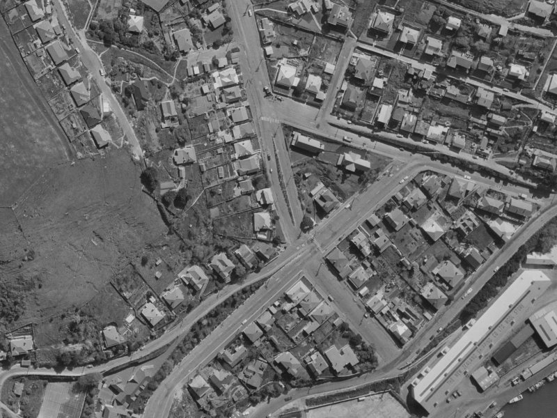 13 Voelas Road from the air, 1970-1974