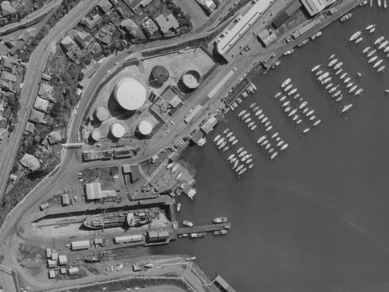 15 Sutton Quay from the air, 1970-1974