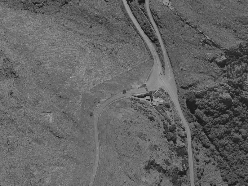 1813–1843 Summit Road from the air, 1970-1974