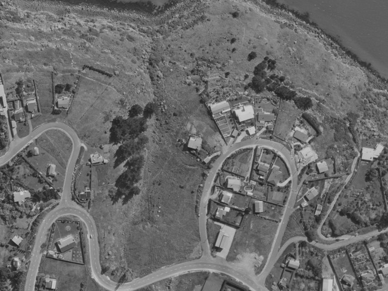 21 Te Ara Crescent from the air, 1970-1974