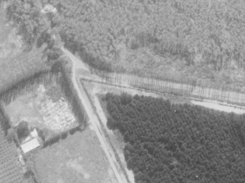 10 Farrells Road from the air, 1975-1979