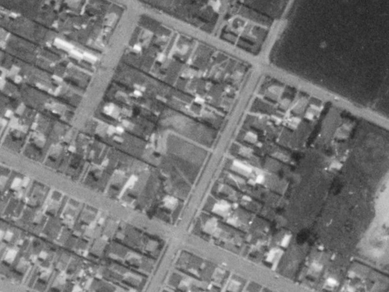 31 Tyrone Street from the air, 1975-1979