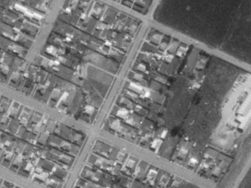 28 Tyrone Street from the air, 1975-1979