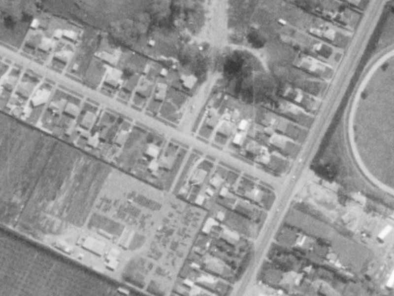 6 Englefield Road from the air, 1975-1979