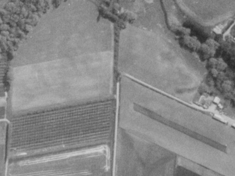 27–41 Riverwood Boulevard from the air, 1975-1979