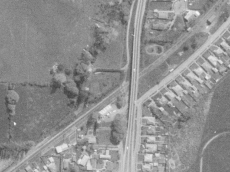 43 Regents Park Drive from the air, 1975-1979