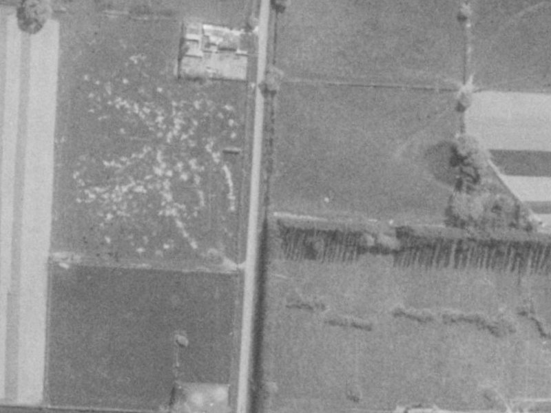 196 Cavendish Road from the air, 1975-1979