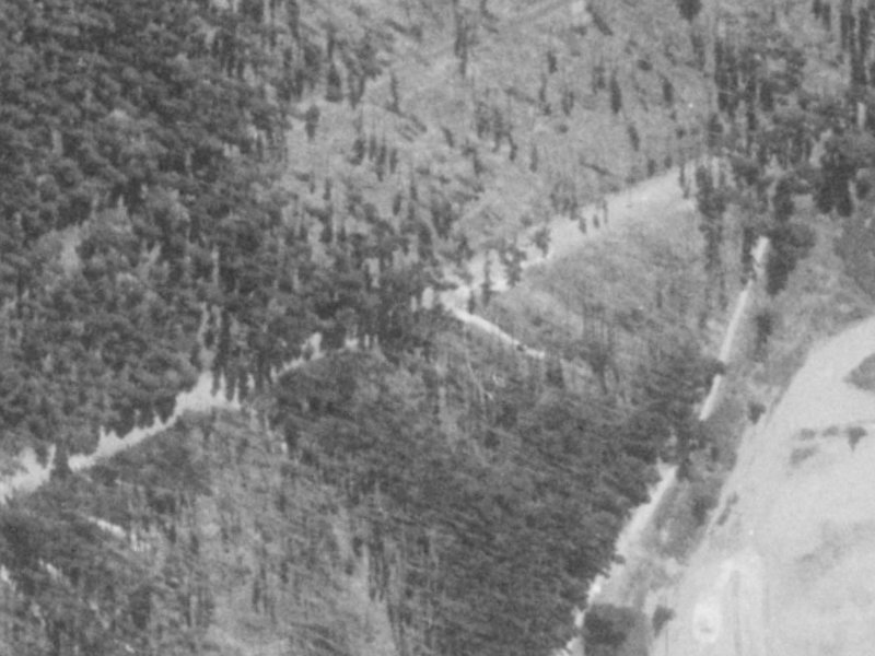 78–90 Rothesay Road from the air, 1975-1979
