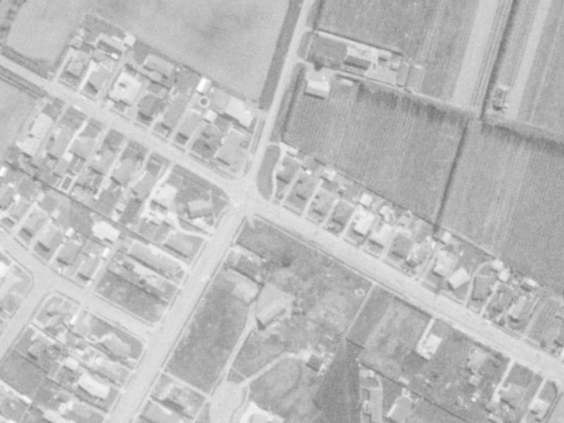 68 Claridges Road from the air, 1975-1979