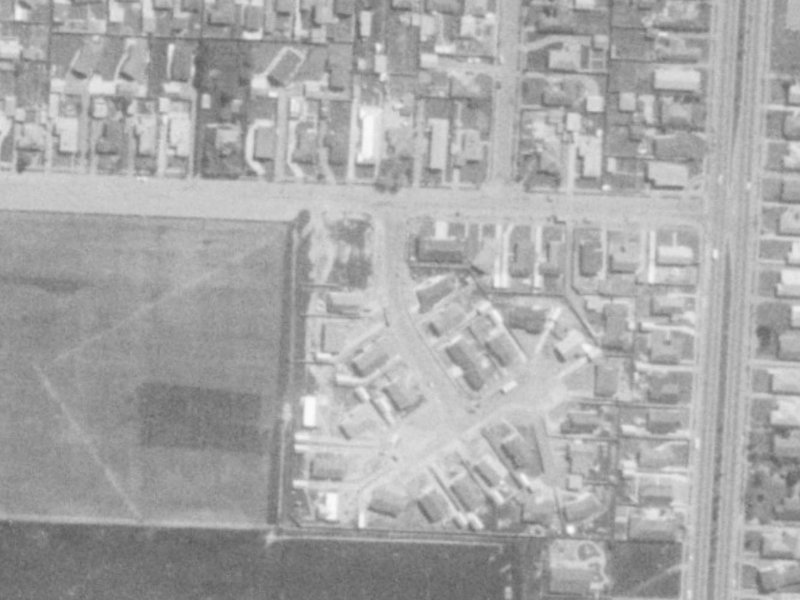 3 Saunders Place from the air, 1975-1979