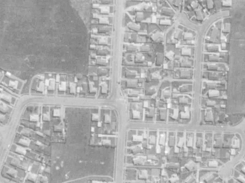 112 Cavendish Road from the air, 1975-1979
