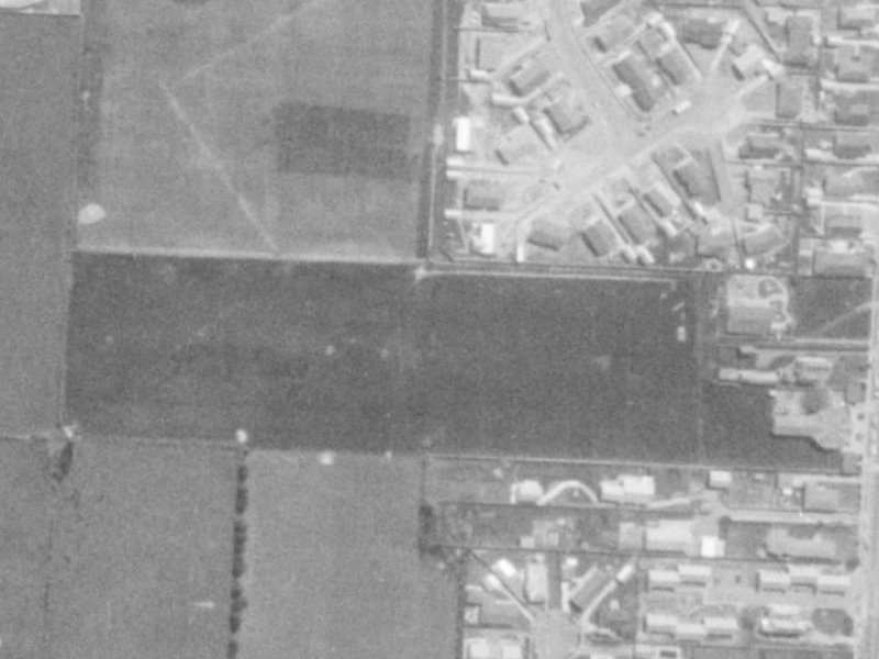 14 Saunders Place from the air, 1975-1979